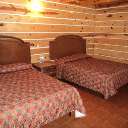 Cabanas Montebello Inn Creel Eksteriør billede